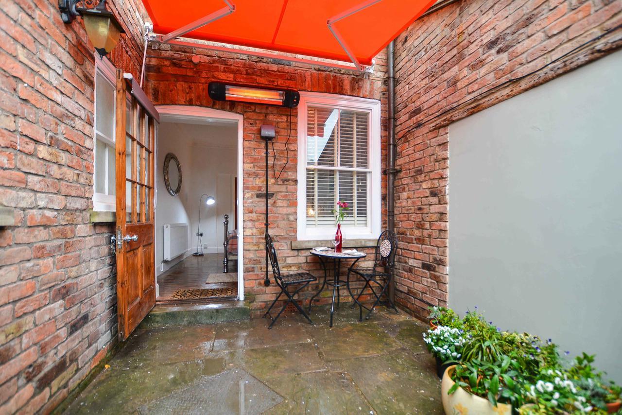 The Location- 1 Free Private Parking Space - 60 Second Walk 2 Minster! Γιορκ Εξωτερικό φωτογραφία