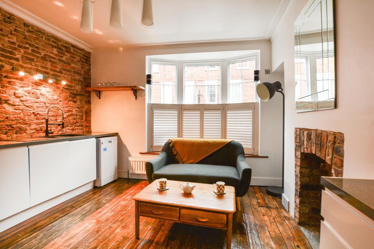 The Location- 1 Free Private Parking Space - 60 Second Walk 2 Minster! Γιορκ Εξωτερικό φωτογραφία